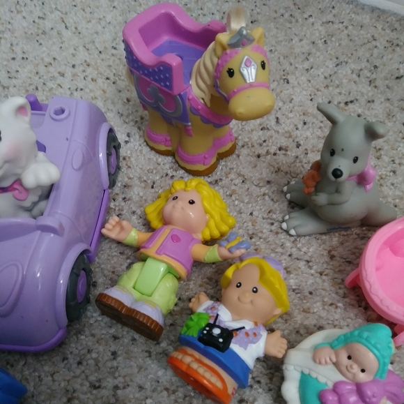 Fisher price little people toys - Picture 4 of 5